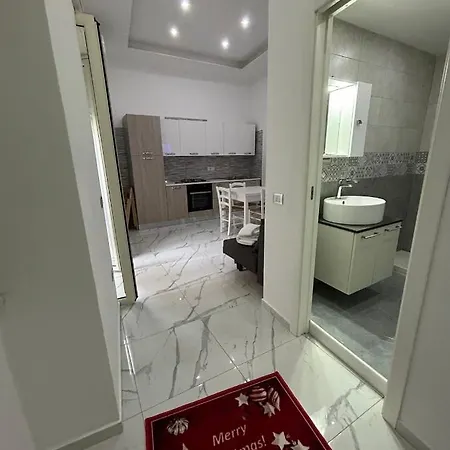 Hv Lavinaio's House نابولي